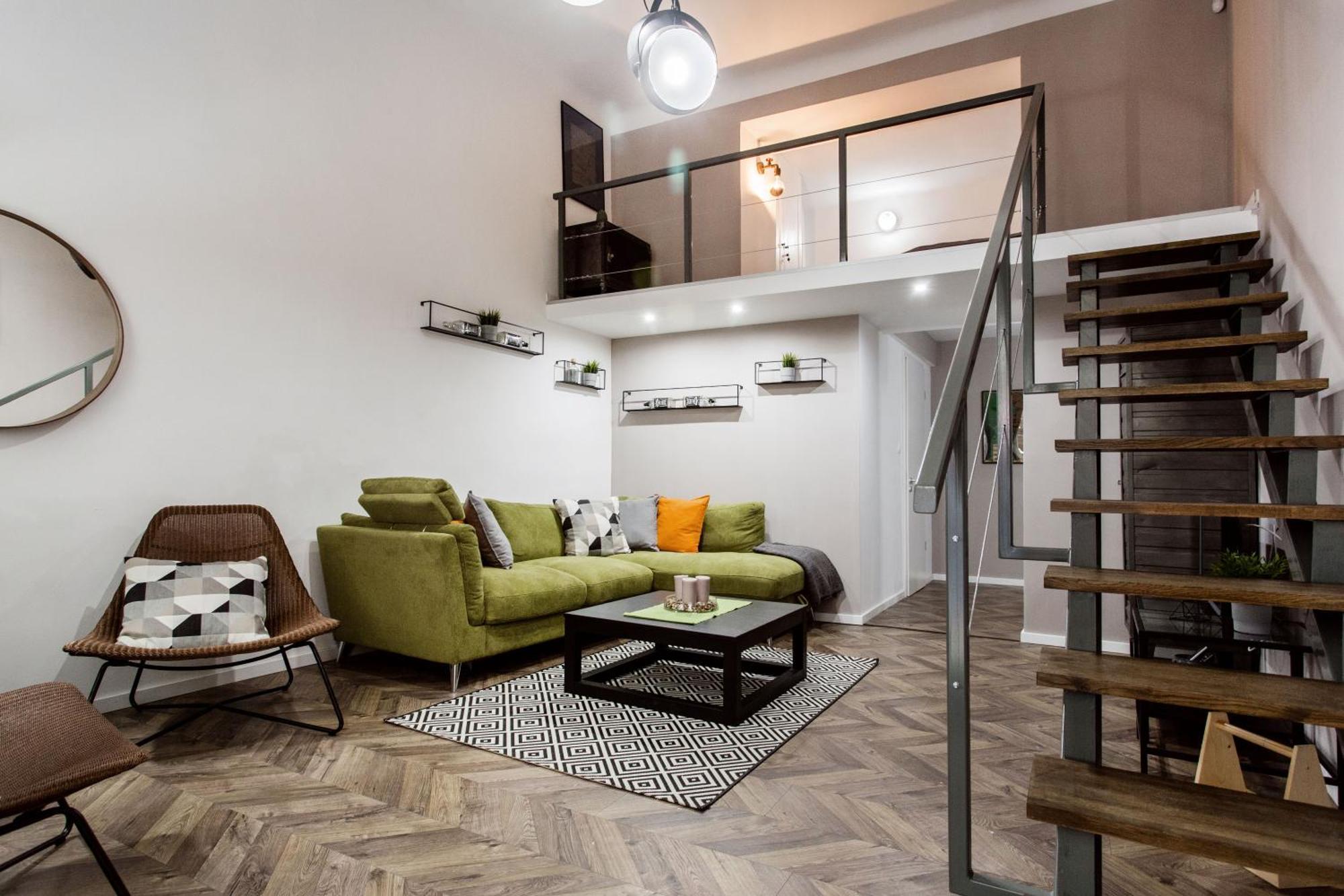 Walk To Nightlife From Elegant And Quiet * Budapest
